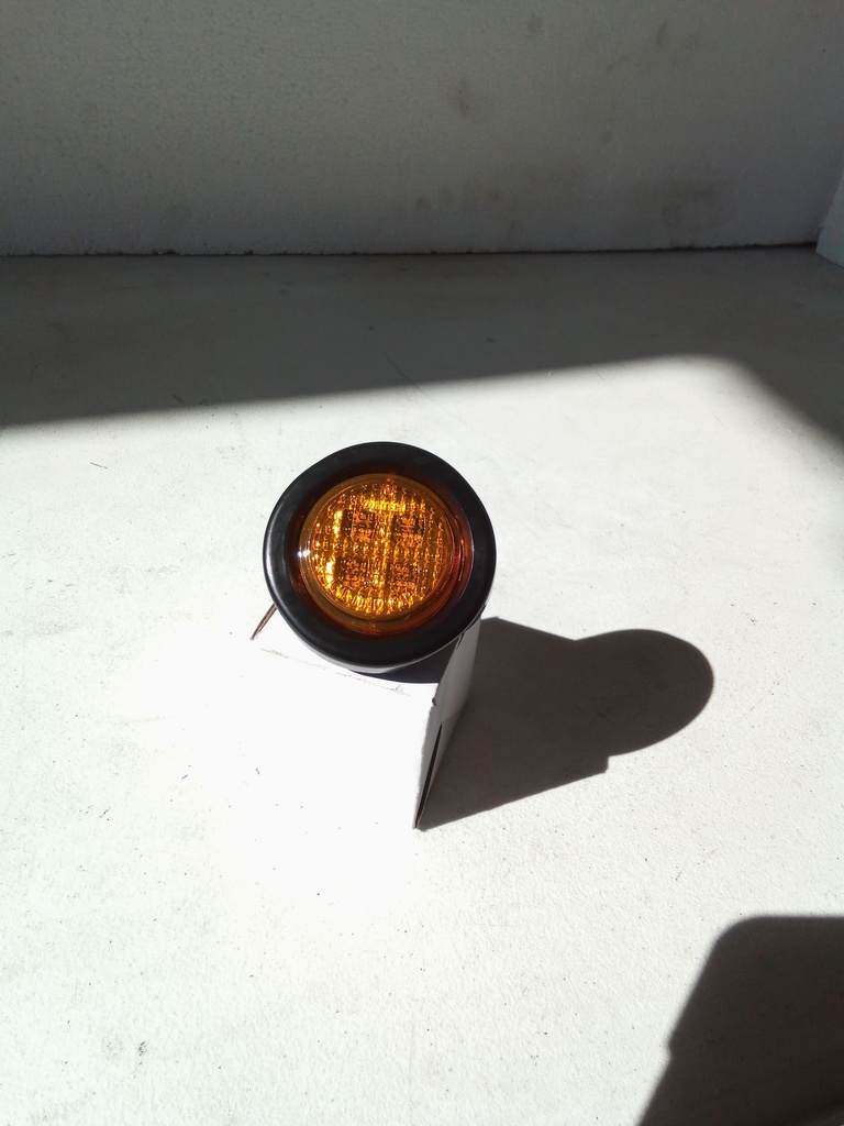 3506-10922_foco_lateral_ambar_led_2_plg_nuevo_4.jpg